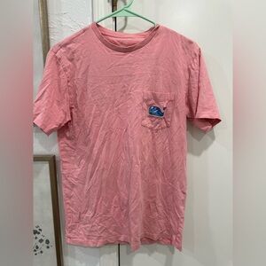 Coral vineyard vines tee.